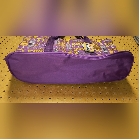 FOREVER COLLETABLES |  D'ANGELO RUSSELL L.A. LAKERS NBA LARGE TOTE B…   … - Picture 6 of 11